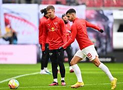 关于莱比锡红牛球员集体做客肯德基，放松心情迎接比赛的信息