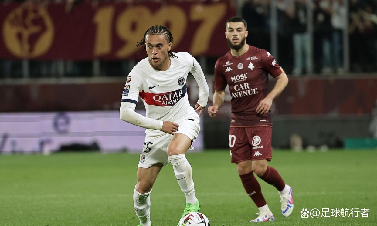 马赛客场逆转布雷斯特，弥补前期失利重新壮大