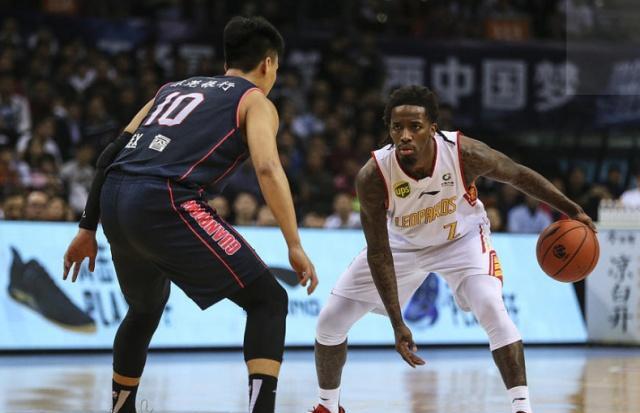 Ming伤愈复出，逆转首场表现抢眼，公牛球迷欢呼！