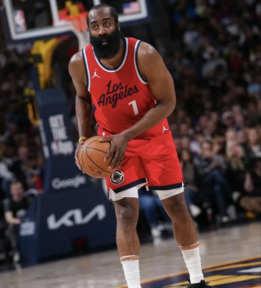 包含快船核心球员伤退，球队未来走势成疑，网站您的阅读其他参加.的词条