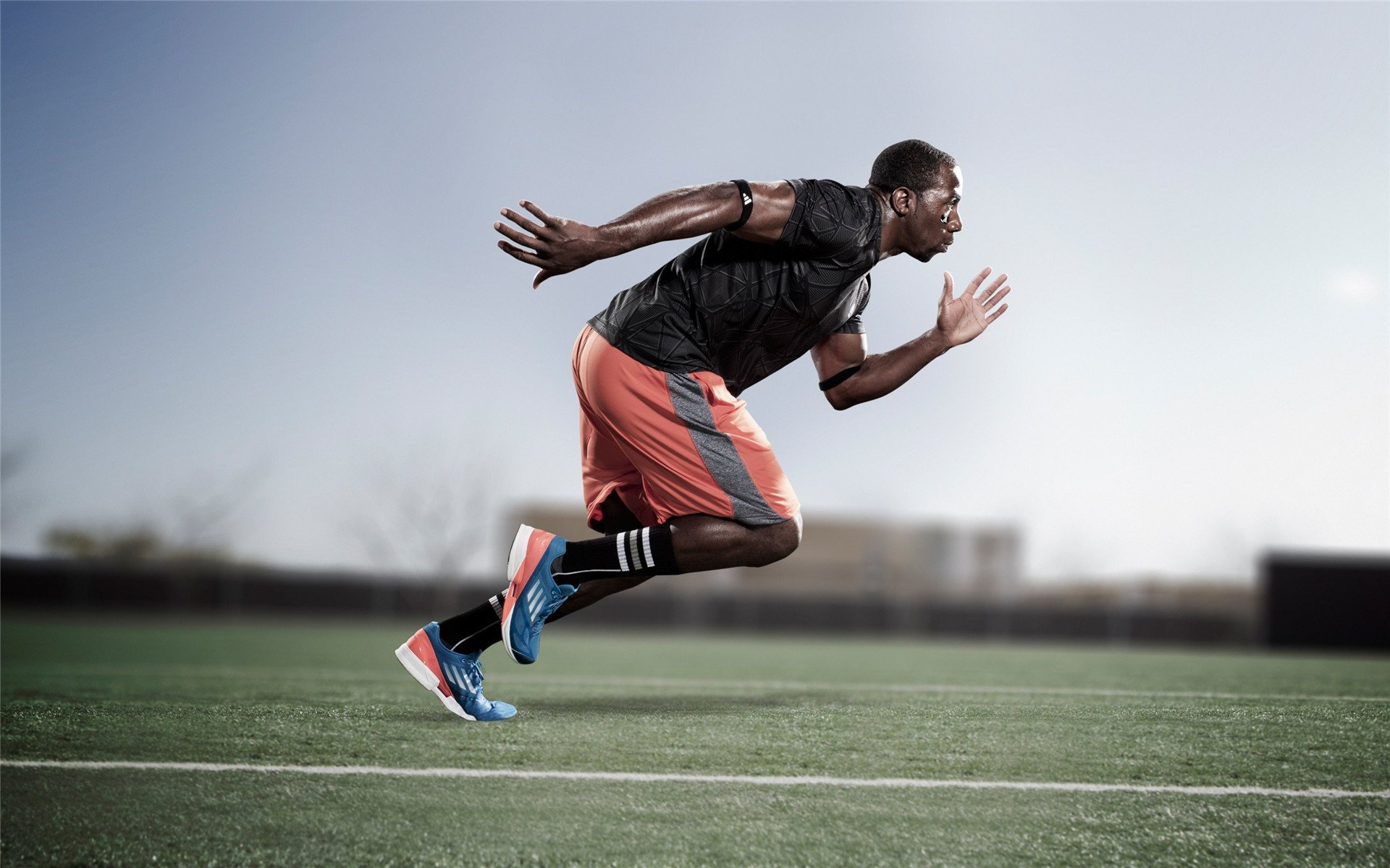 掘金不断突破！德布劳内连续七场比赛得分超过锐不可当赛场气氛高涨